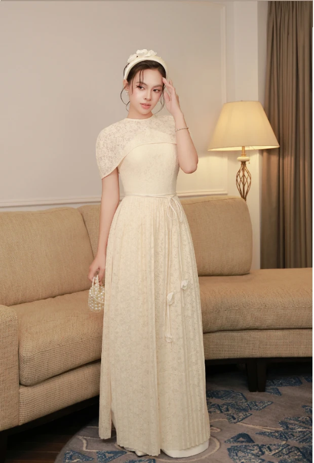 Áo dài Ly Lan